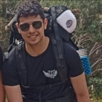 נדב אופיר